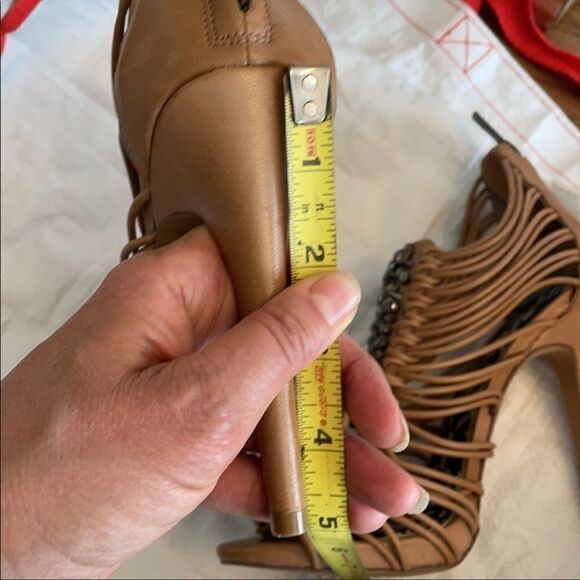 SAM EDELMAN LEATHER TAUPE STRAPPY SANDALS.… - Picture 6 of 8